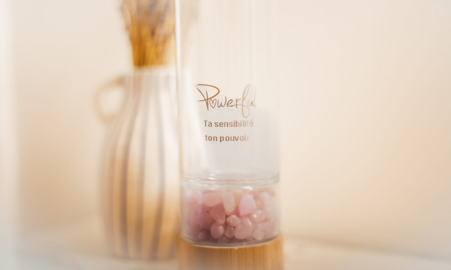 Bouteille d’eau avec crystaux de Quartz